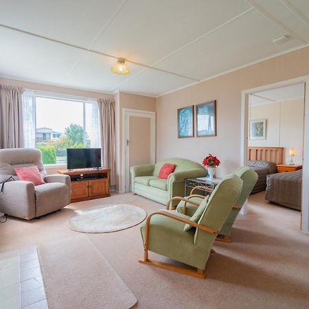 Rustlein Cottage - Te Anau Holiday Home Extérieur photo
