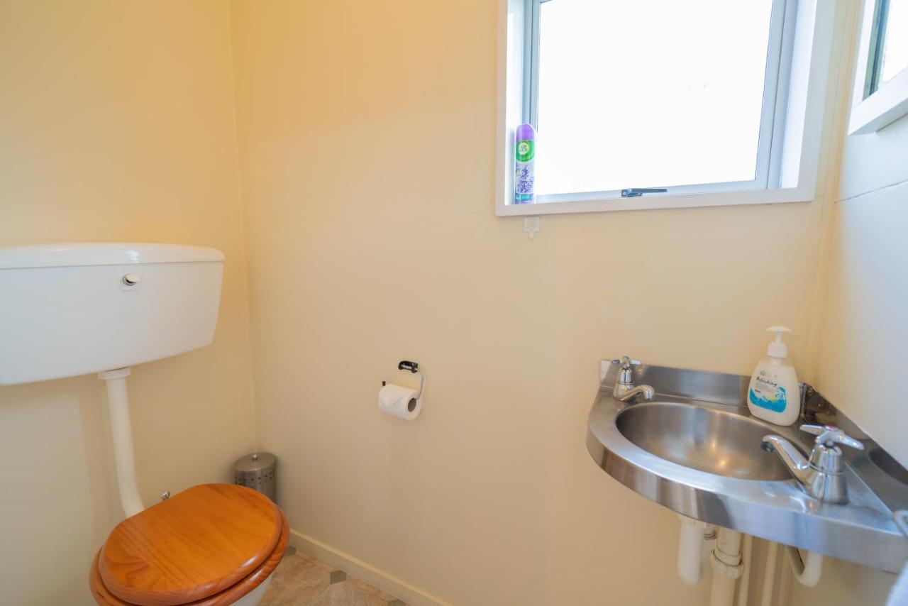Rustlein Cottage - Te Anau Holiday Home Extérieur photo